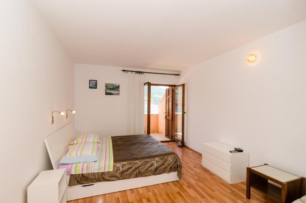 Apartments Bezek Trstenik  Eksteriør billede