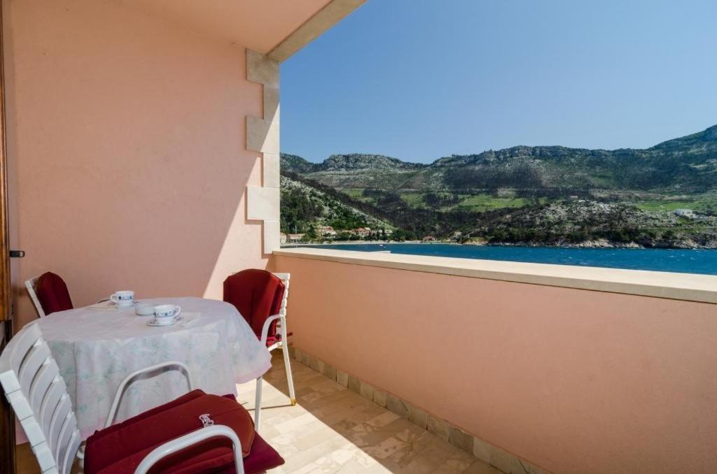 Apartments Bezek Trstenik  Eksteriør billede